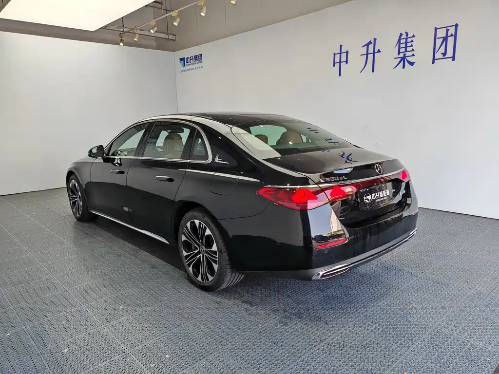 Mercedes-Benz E-Class New Energy 2024 E 350 e L plug-in hybrid sedan купить на сайте DeffCars