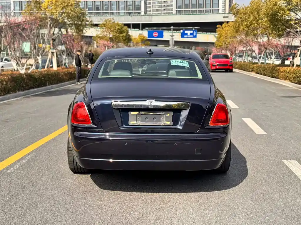 Ghost 2014 6.6T Standard Edition купить на сайте DeffCars