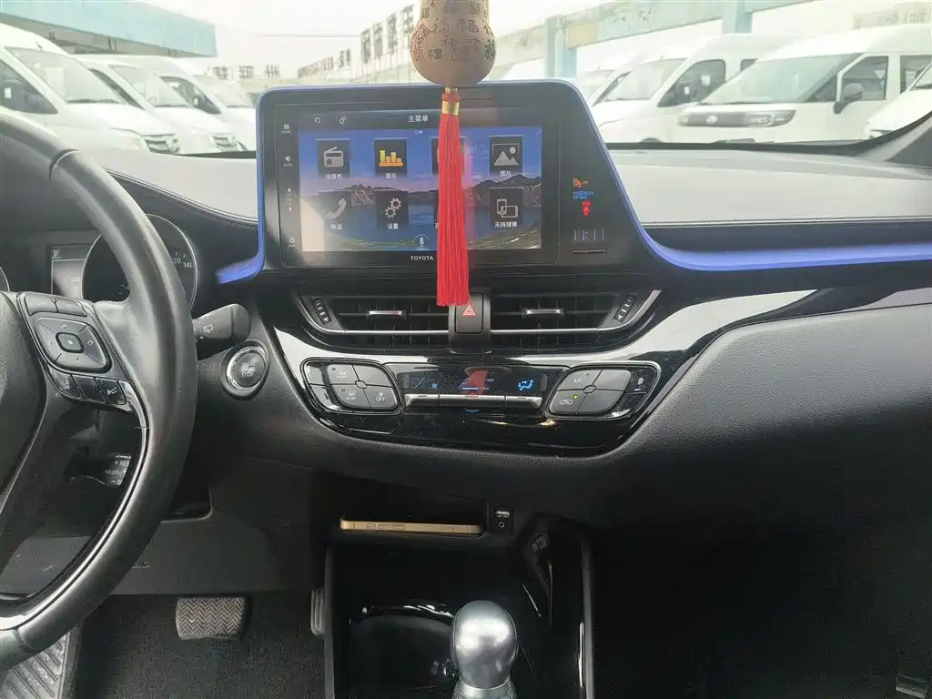 Yize IZOA 2018 2.0L Yichi Edition National VI купить на сайте DeffCars