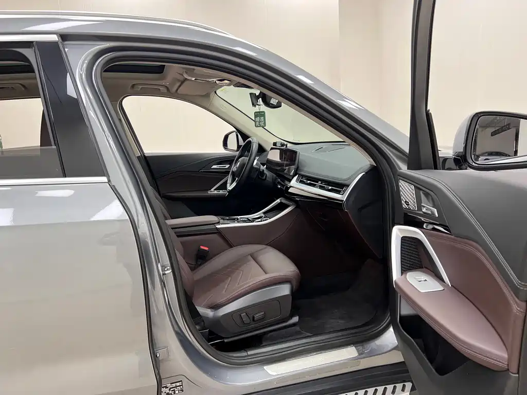 BMW X1 2023 sDrive25Li X Design Package купить на сайте DeffCars