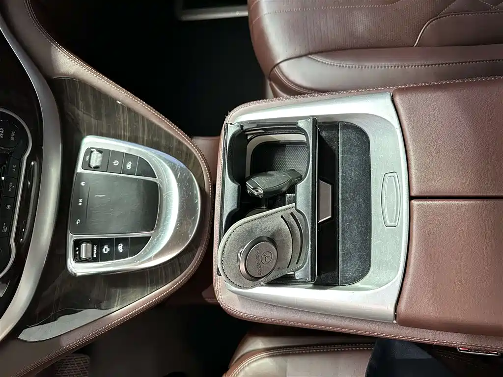 Vito 2021 2.0T Elite Edition 7 seats купить на сайте DeffCars