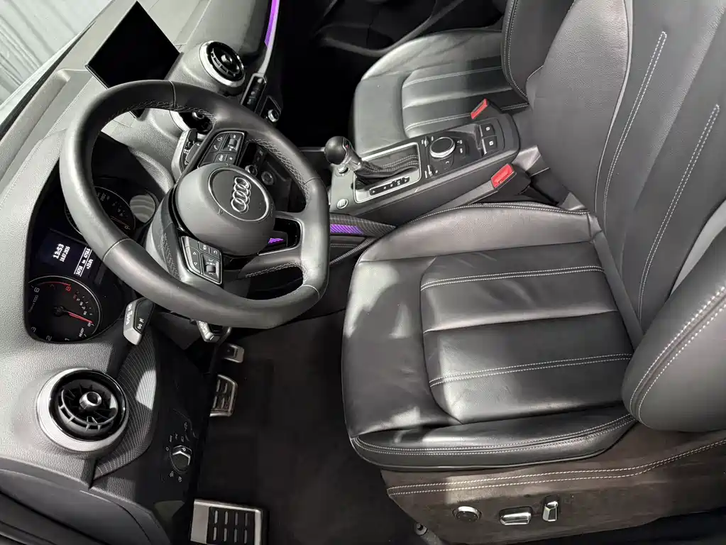 Audi Q2L 2022 35 TFSI fashionable and dynamic купить на сайте DeffCars