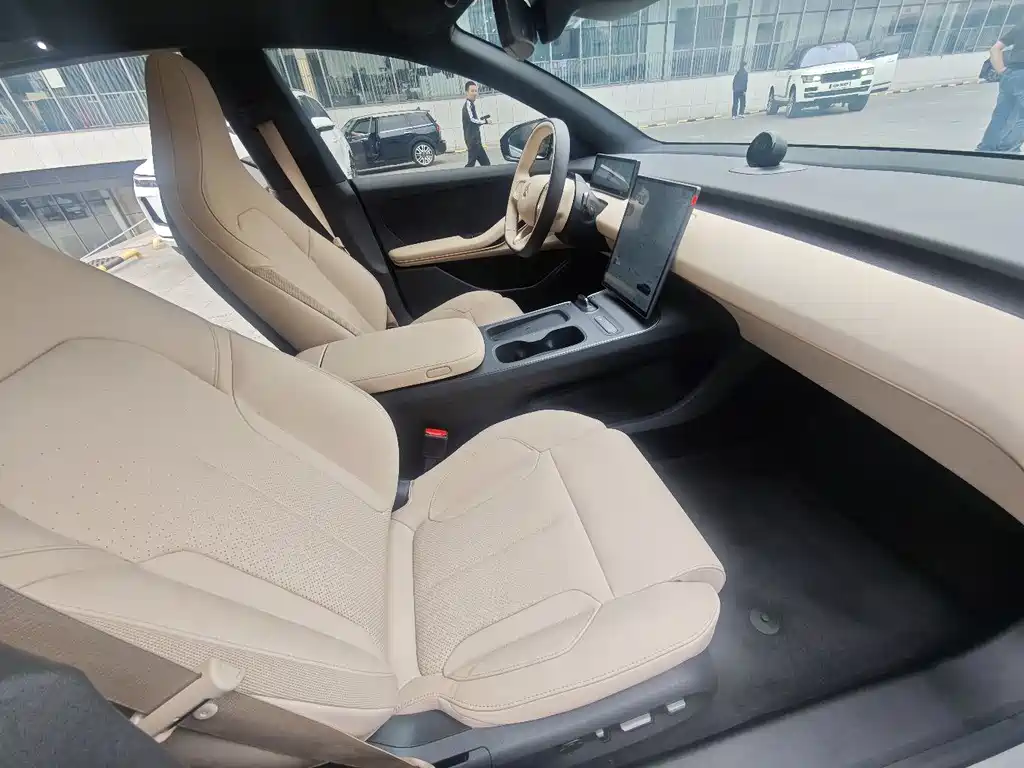 NIO ET5T 2024 model 75kWh Touring купить на сайте DeffCars