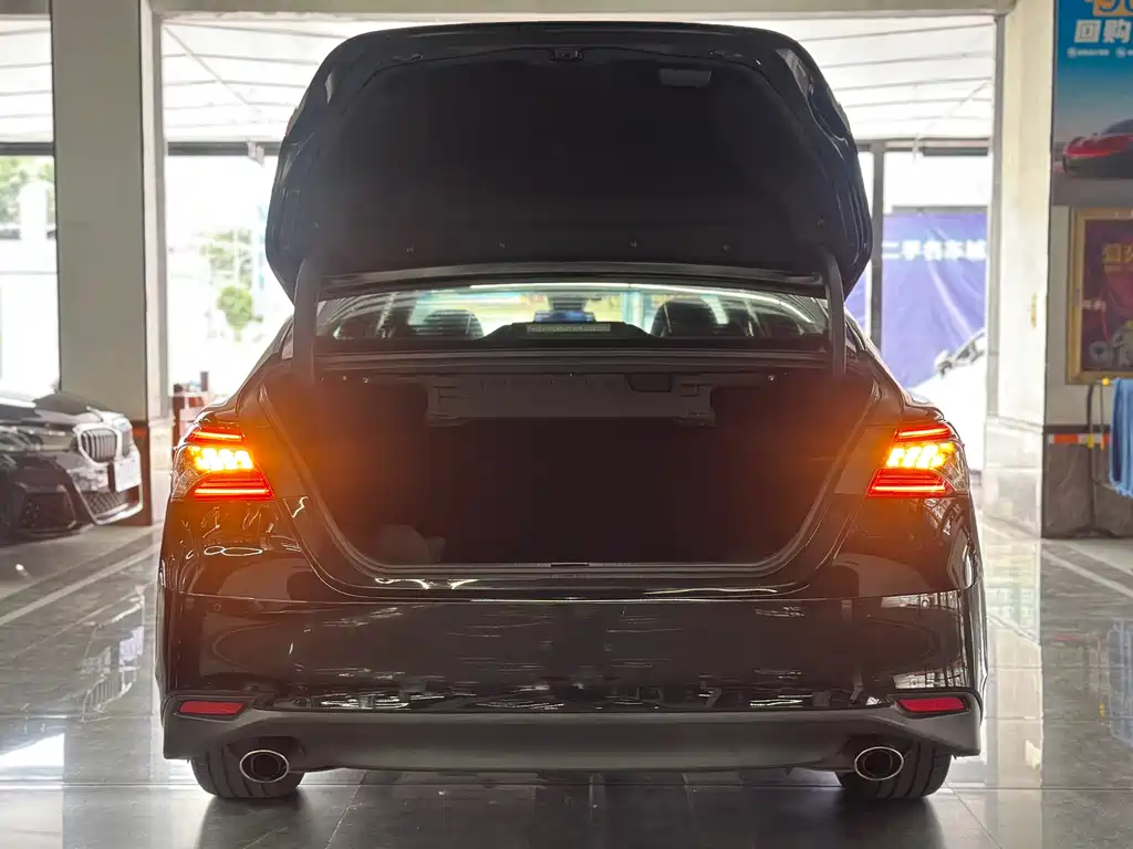 Camry 2019 2.5G Deluxe Edition National V купить на сайте DeffCars