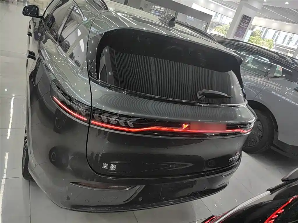 Lantu FREE 2025 FREE+ four-wheel drive Qiankun version купить на сайте DeffCars