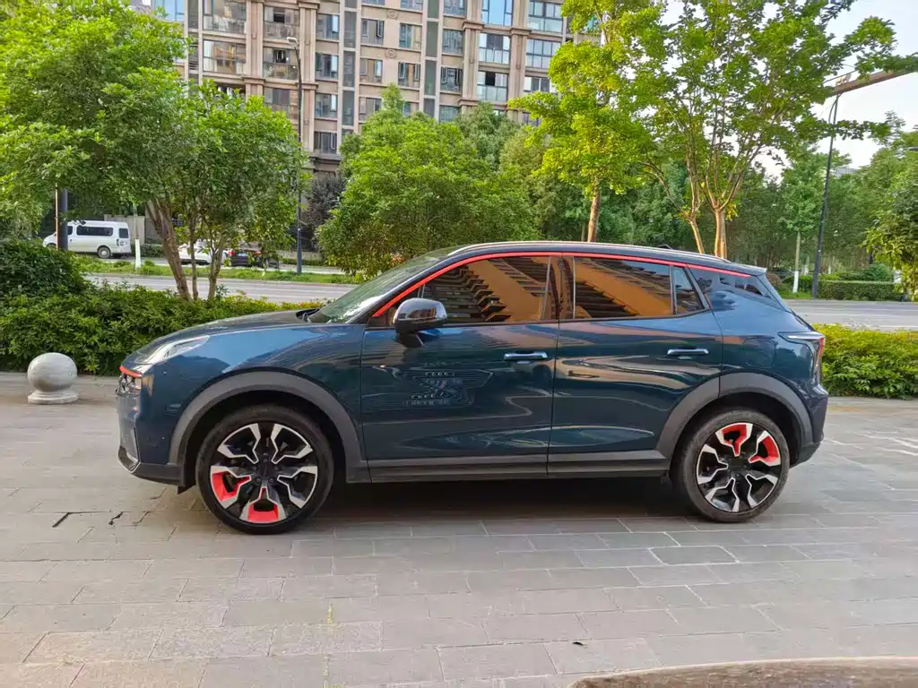 Lynk & Co 06 2020 1.5T Yao Halo купить на сайте DeffCars