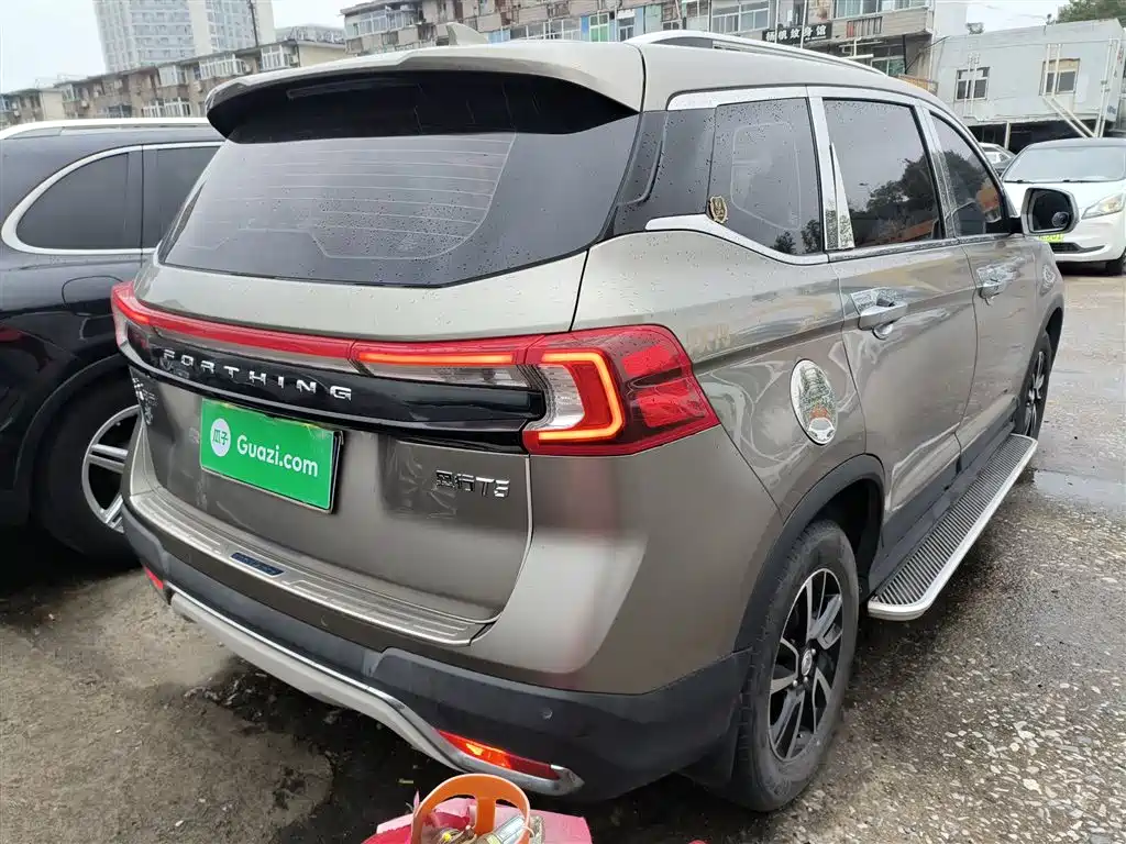 Fengxing T5 2020 1.6L Manual Comfort Type National VI купить на сайте DeffCars