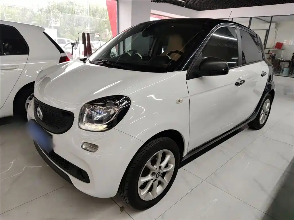 smart forfour 2018 1.0L 52kW smart version купить на сайте DeffCars
