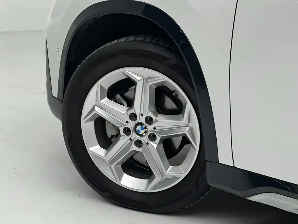 BMW X1 2023 sDrive20Li X Design Package купить на сайте DeffCars