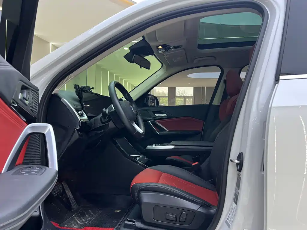 BMW X1 2023 sDrive20Li X Design Package купить на сайте DeffCars