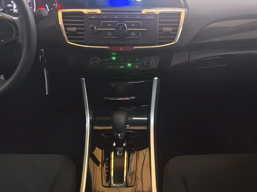 Accord 2016 2.0L Comfort Edition купить на сайте DeffCars
