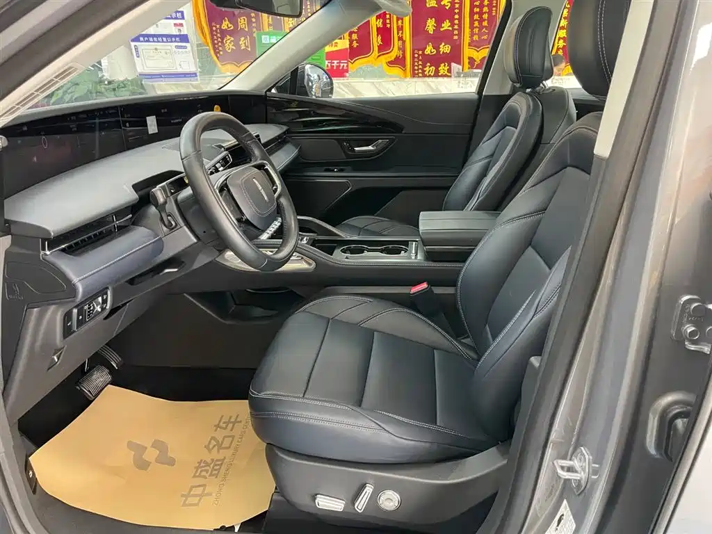 Voyager 2023 2.0T four-wheel drive premium version купить на сайте DeffCars