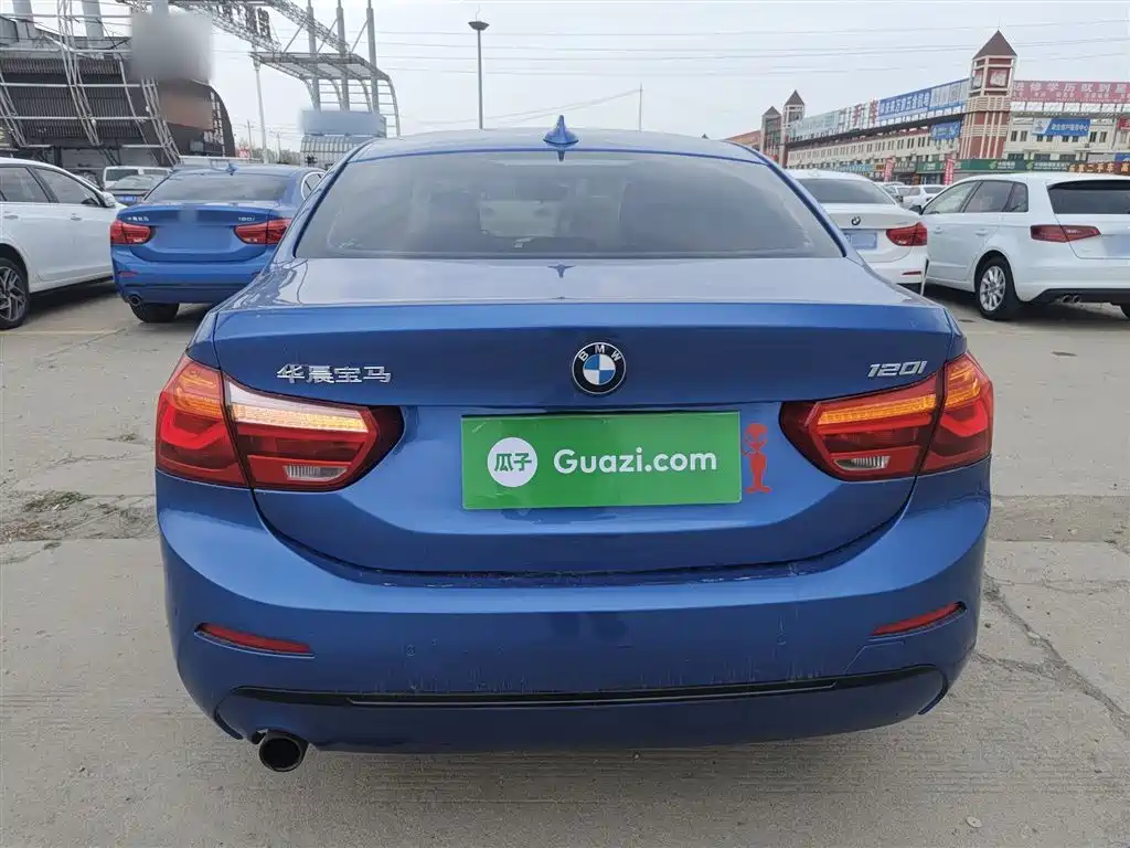 BMW 1 Series 2017 118i Sports купить на сайте DeffCars