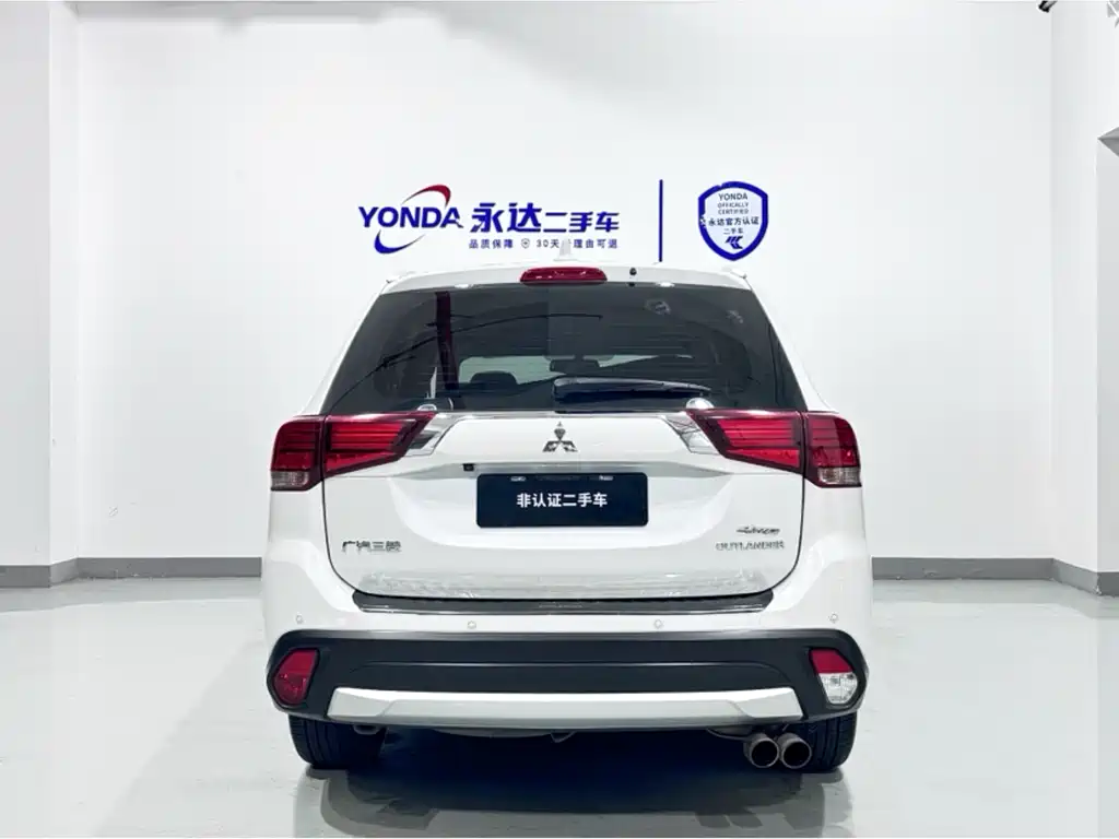 Outlander 2018 2.0L 2WD Honor Edition 5 seats купить на сайте DeffCars