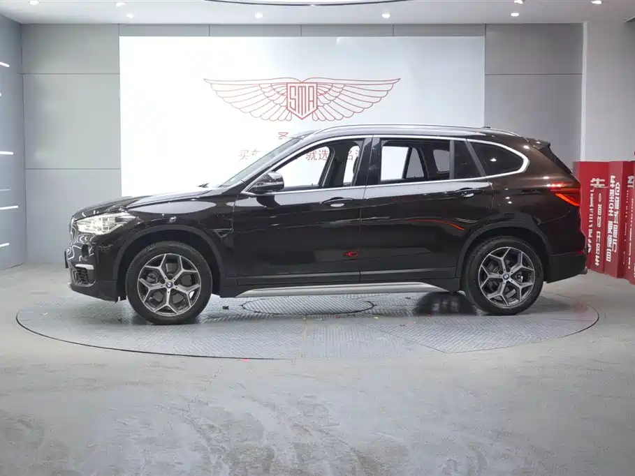 BMW X1 2019 xDrive20Li Exclusive Model купить на сайте DeffCars