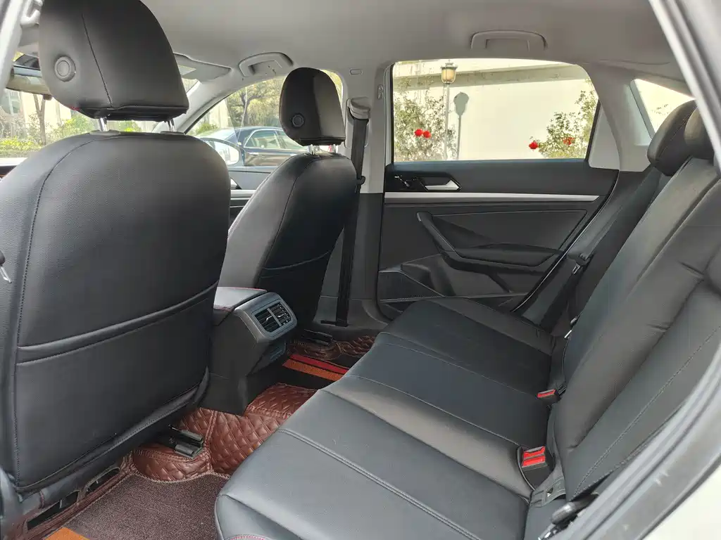 Lavida 2024 1.5L automatic Deyi version купить на сайте DeffCars