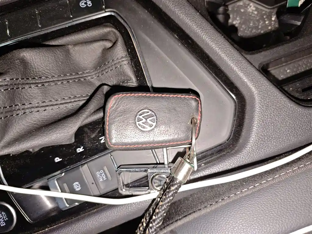 Tiguan L 2022 330TSI automatic two-wheel drive comfort version купить на сайте DeffCars