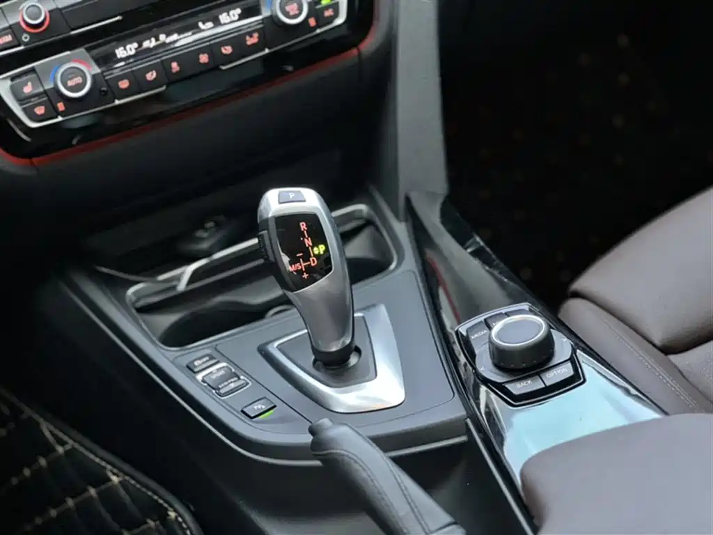 BMW 3 Series 2018 320Li Fashion Model купить на сайте DeffCars