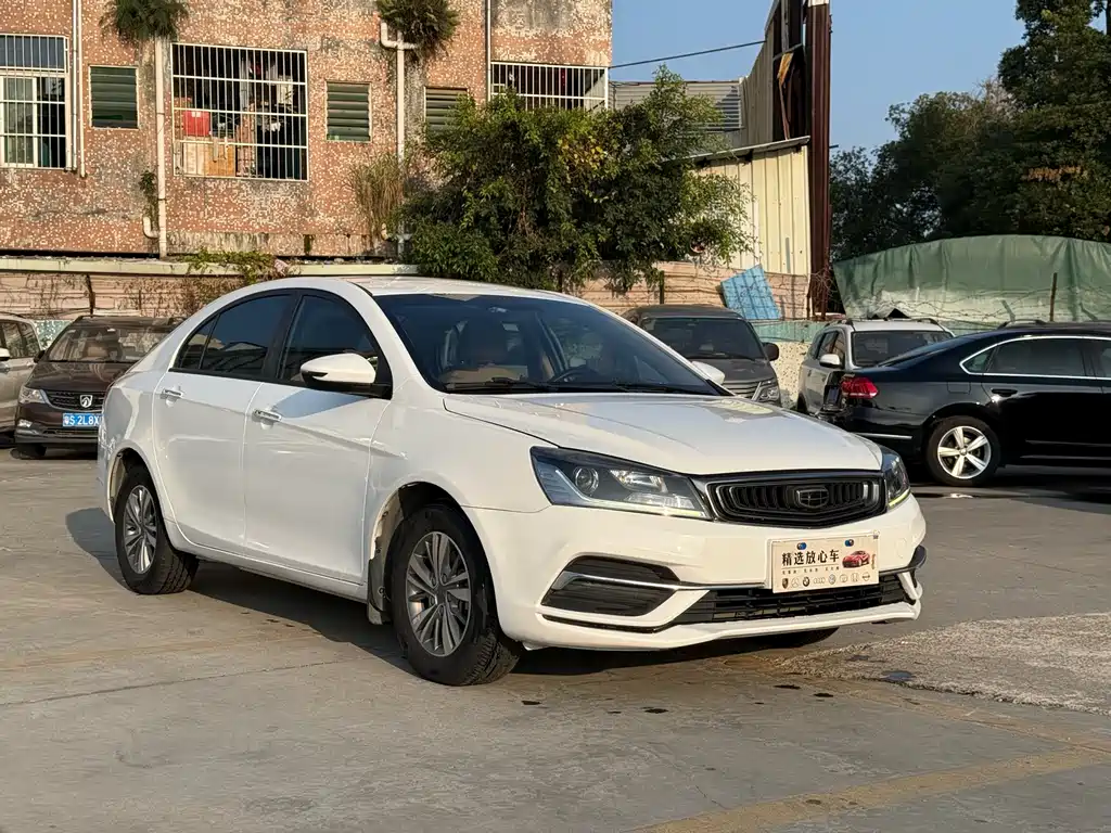 Emgrand 2018 1.5L CVT luxury model купить на сайте DeffCars