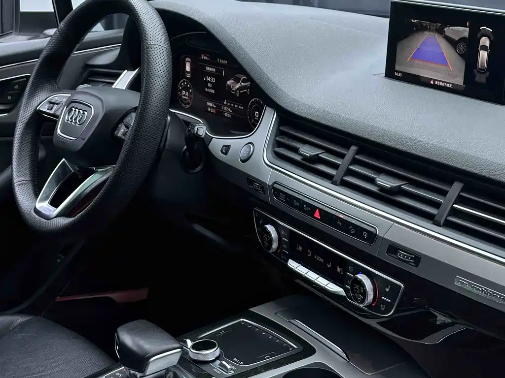 Audi Q7 2016 45 TFSI S line sports model купить на сайте DeffCars
