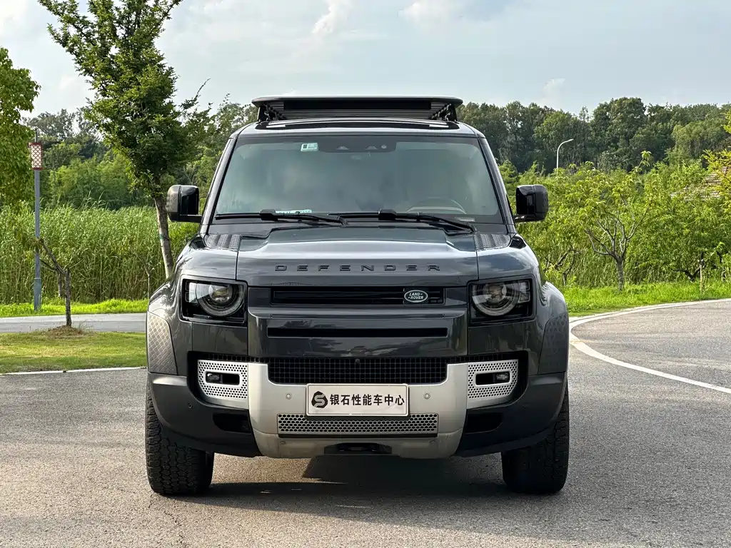 Land Rover Defender 2024 110 3.0T P400 Dark Special Edition купить на сайте DeffCars