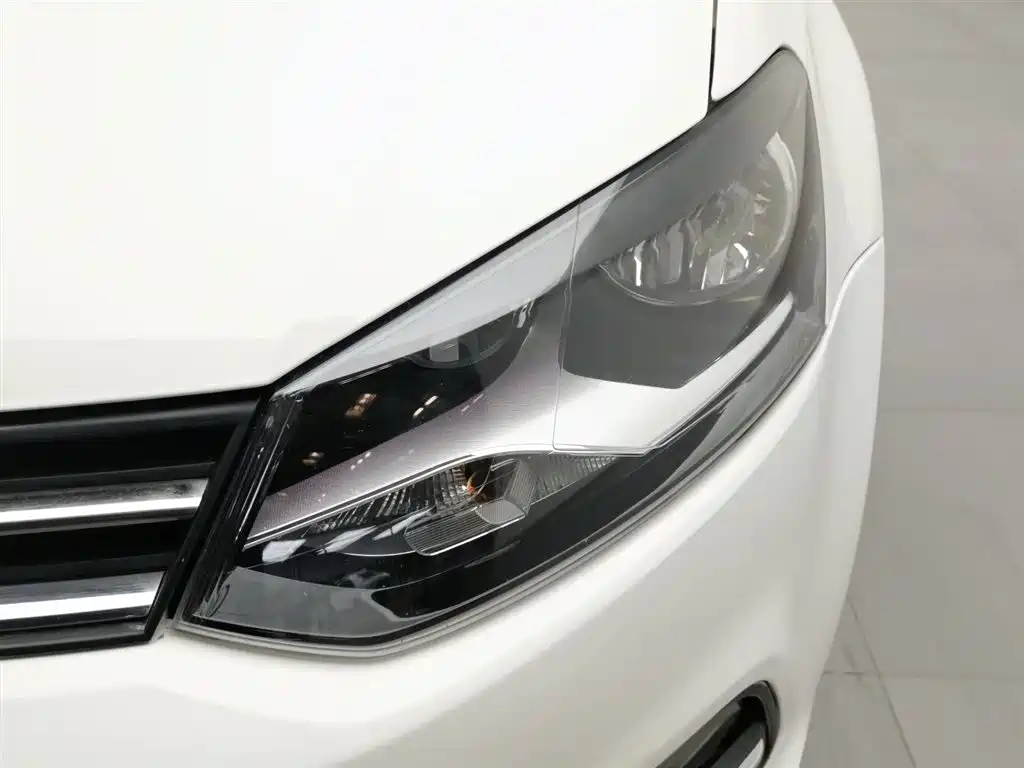 Polo 2018 1.5L automatic safe driving model купить на сайте DeffCars