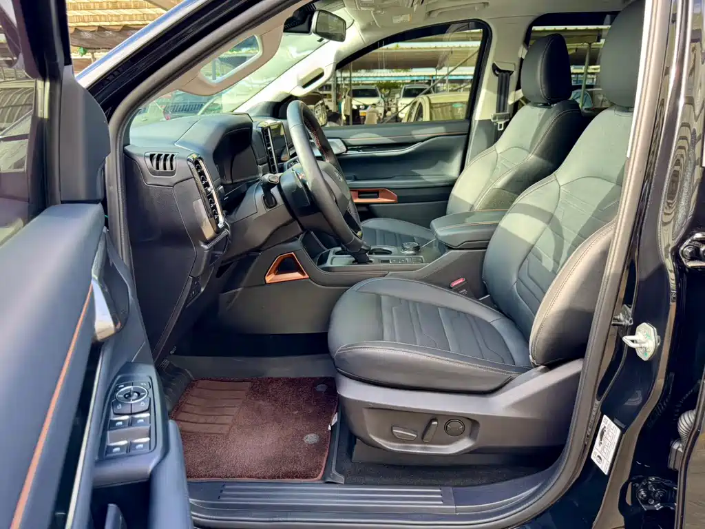 Ranger 2025 Explorer 4WD automatic version gasoline купить на сайте DeffCars