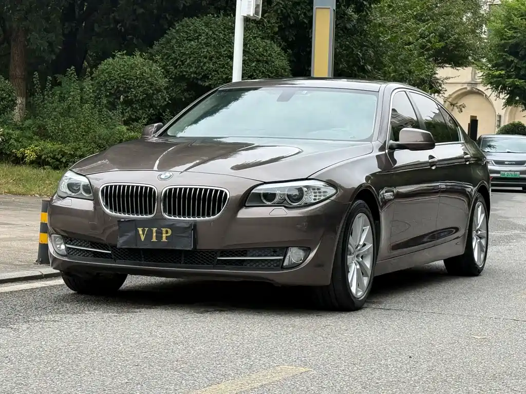 BMW 5 Series 2013 530Li Leading Model купить на сайте DeffCars