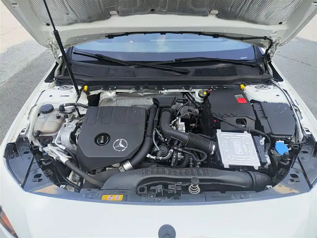Mercedes-Benz A-Class 2021 A 180 L купить на сайте DeffCars