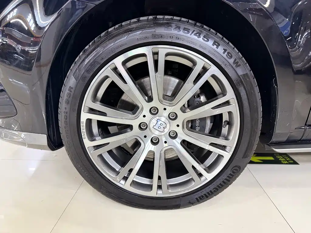 Mercedes-Benz V-Class 2022 V 260 L Long Wheelbase Premium Edition купить на сайте DeffCars