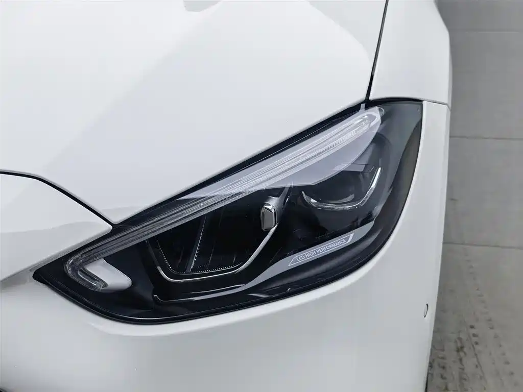 奔驰C级 2025款 改款 C 200 L 运动版 купить на сайте DeffCars