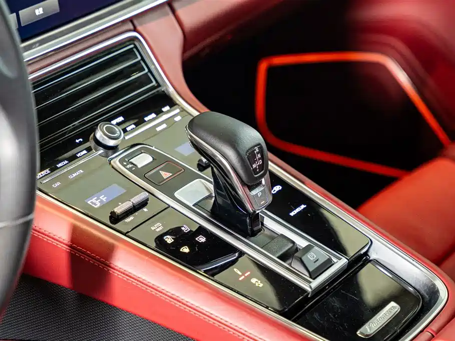 Panamera New Energy 2023 facelift Panamera 4 E-Hybrid Platinum Edition 2.9T купить на сайте DeffCars