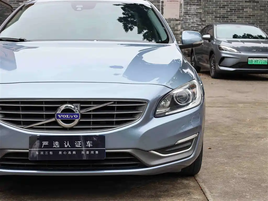 Volvo S60 2018 S60L T3 Smart Edition купить на сайте DeffCars