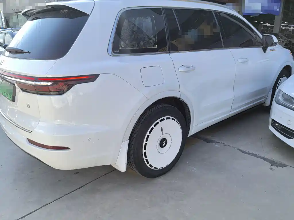 Ideal ONE 2021 extended range 6-seater version купить на сайте DeffCars