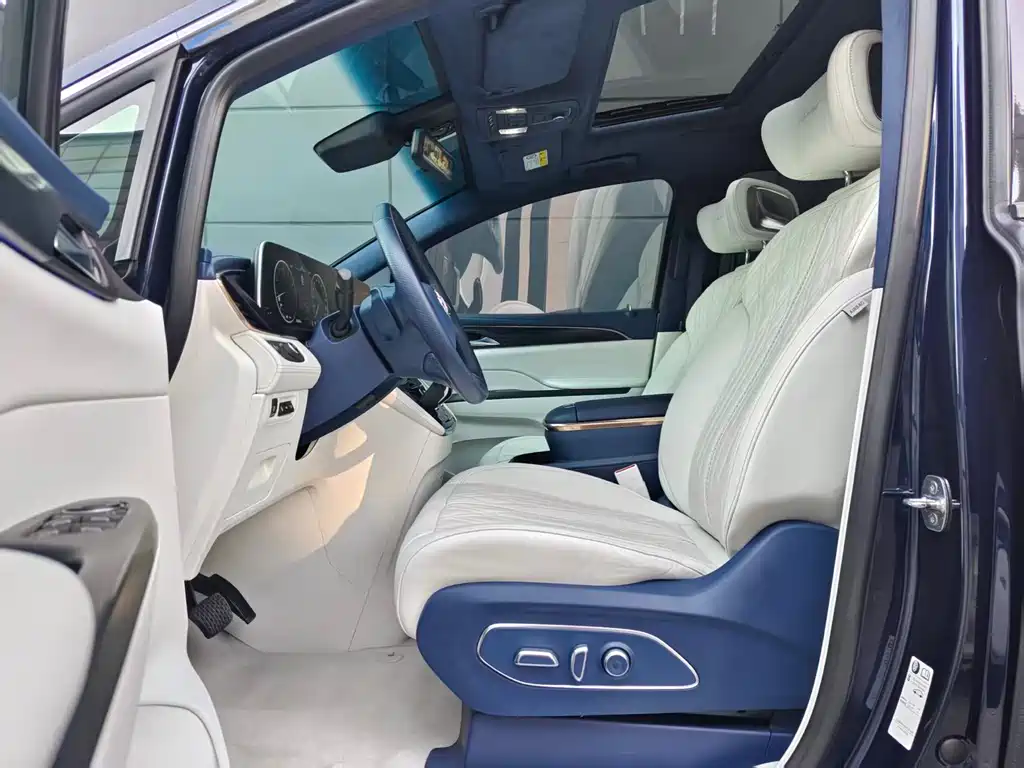 Buick GL8 2020 Avenir Four-seater Premium Edition купить на сайте DeffCars