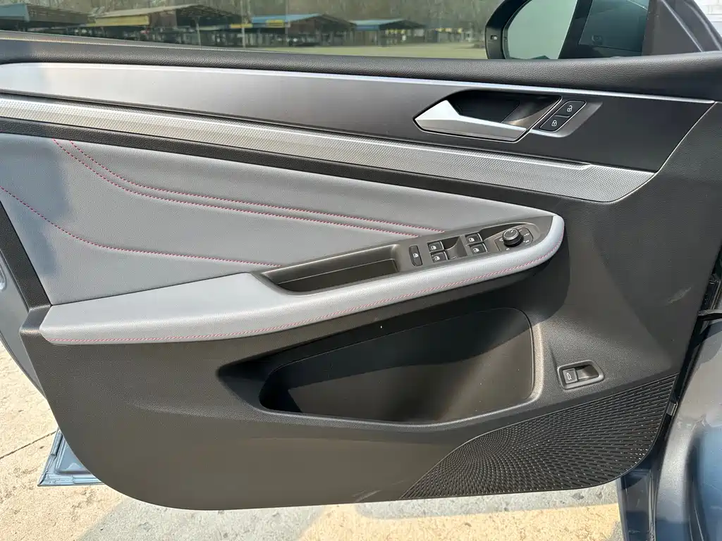 Lingdu 2023 Lingdu L 280TSI DSG Hot Edition купить на сайте DeffCars