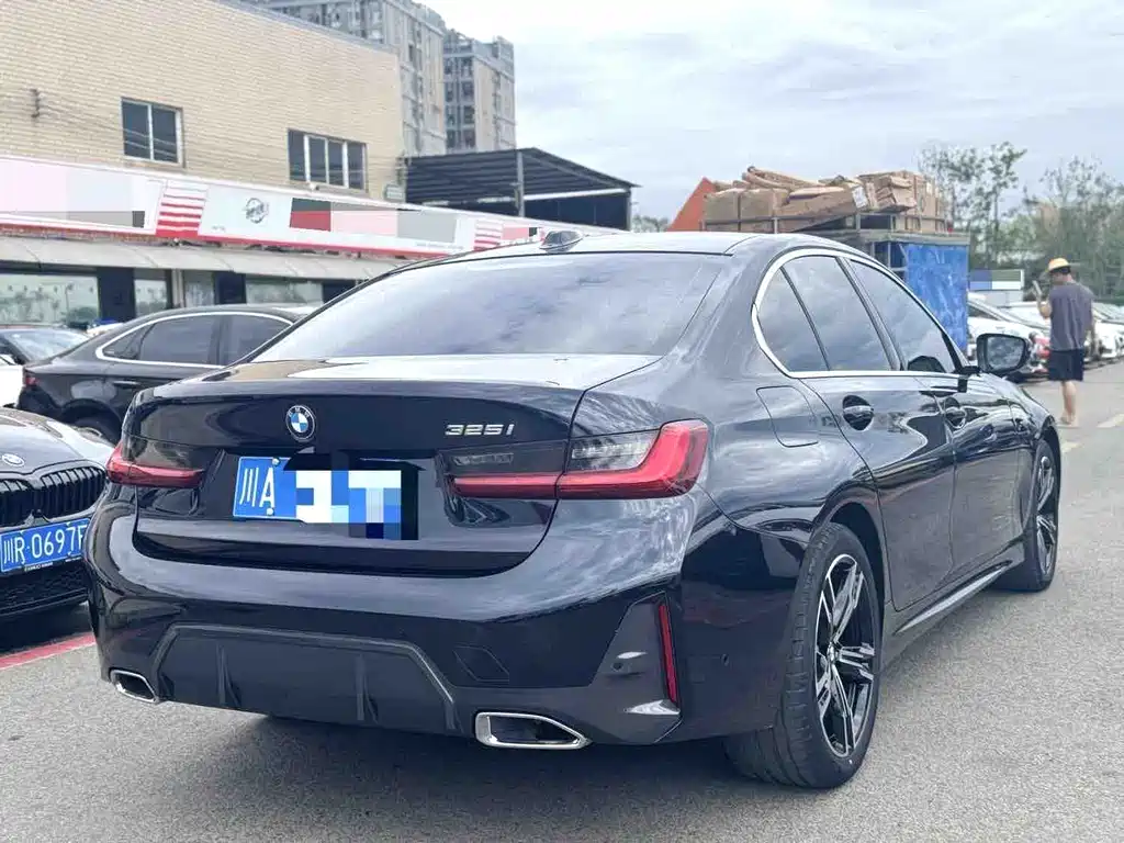 BMW 3 Series 2023 325i M Sports Package купить на сайте DeffCars