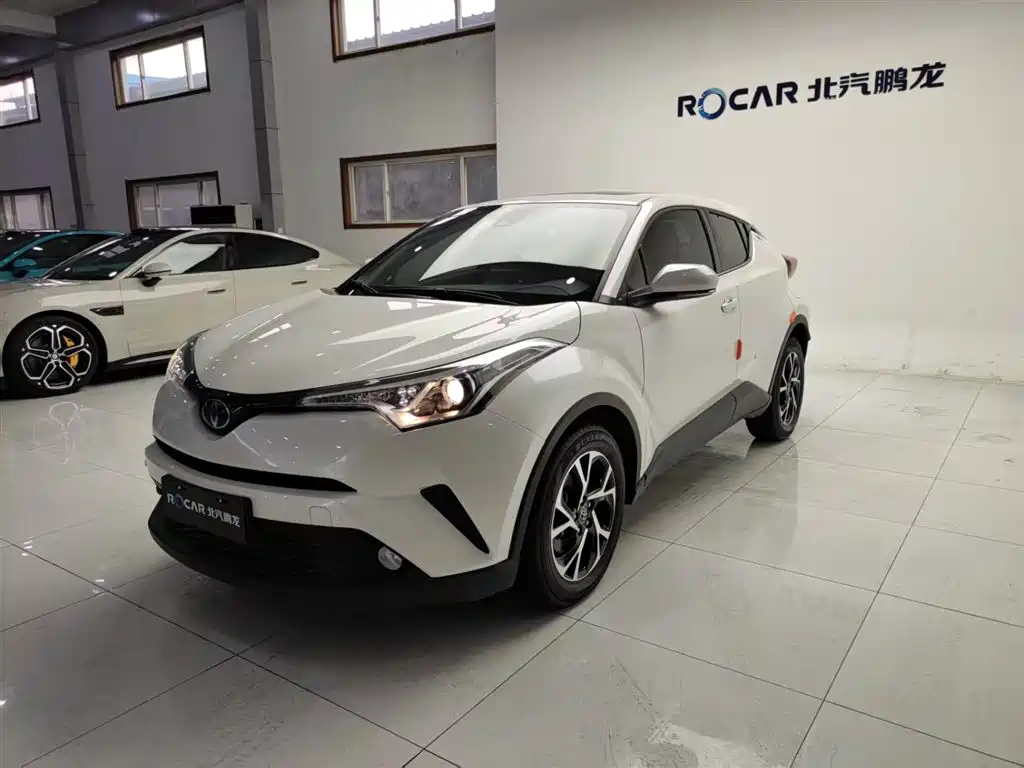 Toyota C-HR 2020 2.0L Leading Edition купить на сайте DeffCars