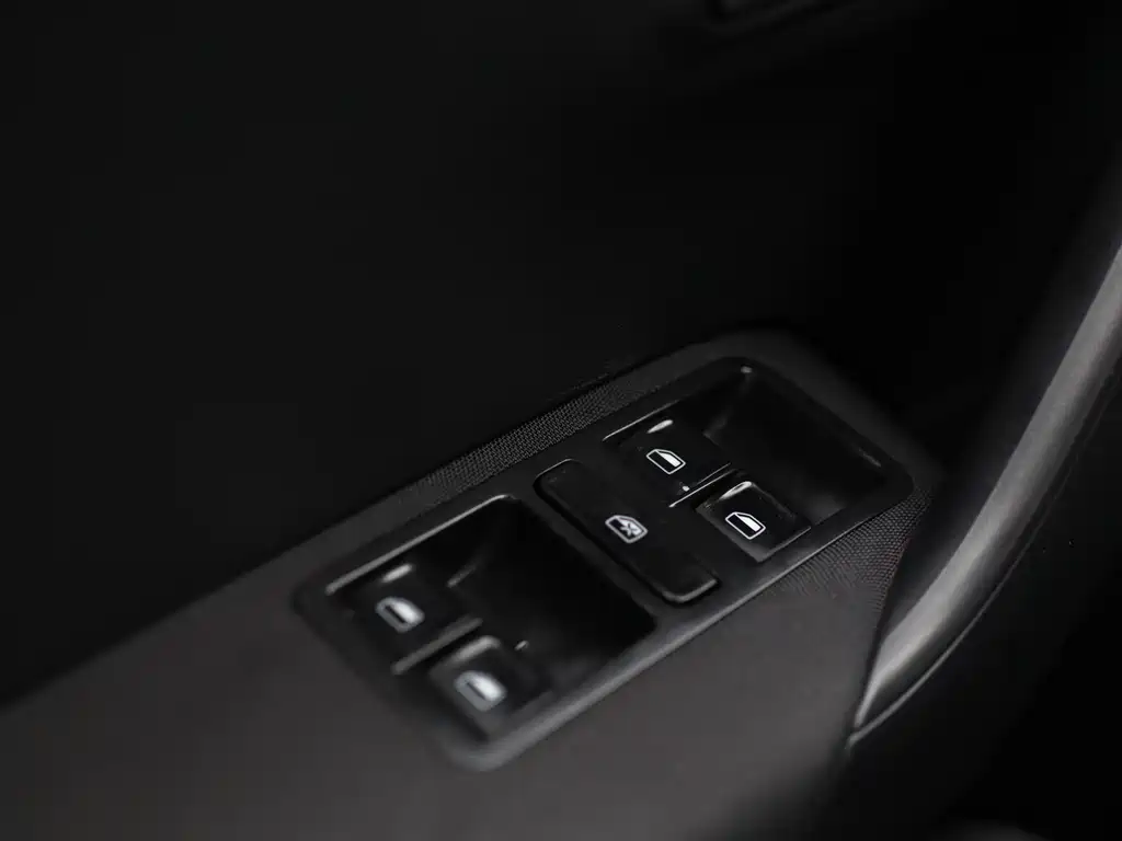 Polo 2018 1.5L automatic safety model купить на сайте DeffCars