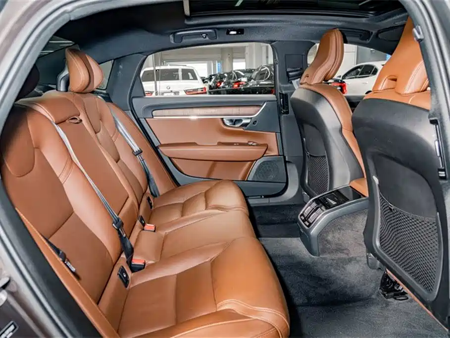 Volvo S90 2023 B5 Zhiyuan Luxury Edition купить на сайте DeffCars