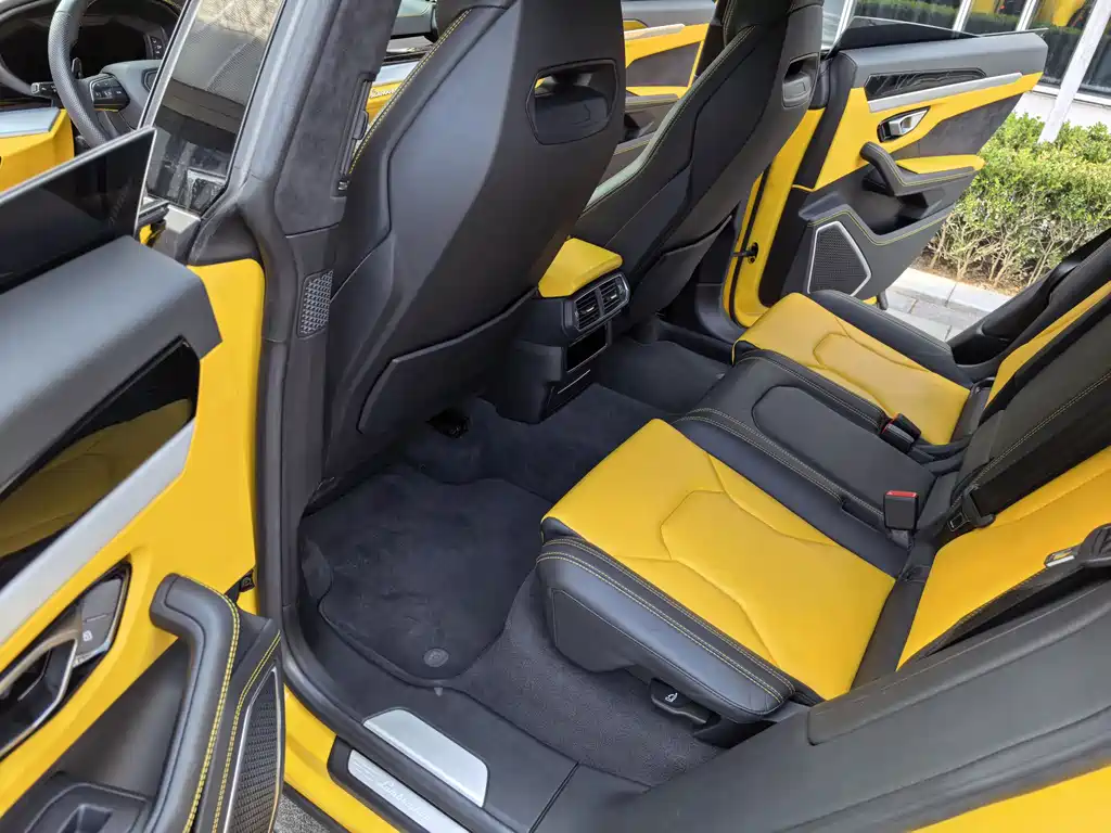 Urus 2021 4.0T V8 купить на сайте DeffCars
