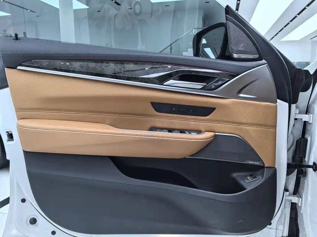 BMW 6 Series GT 2022 630i M Sports Package купить на сайте DeffCars
