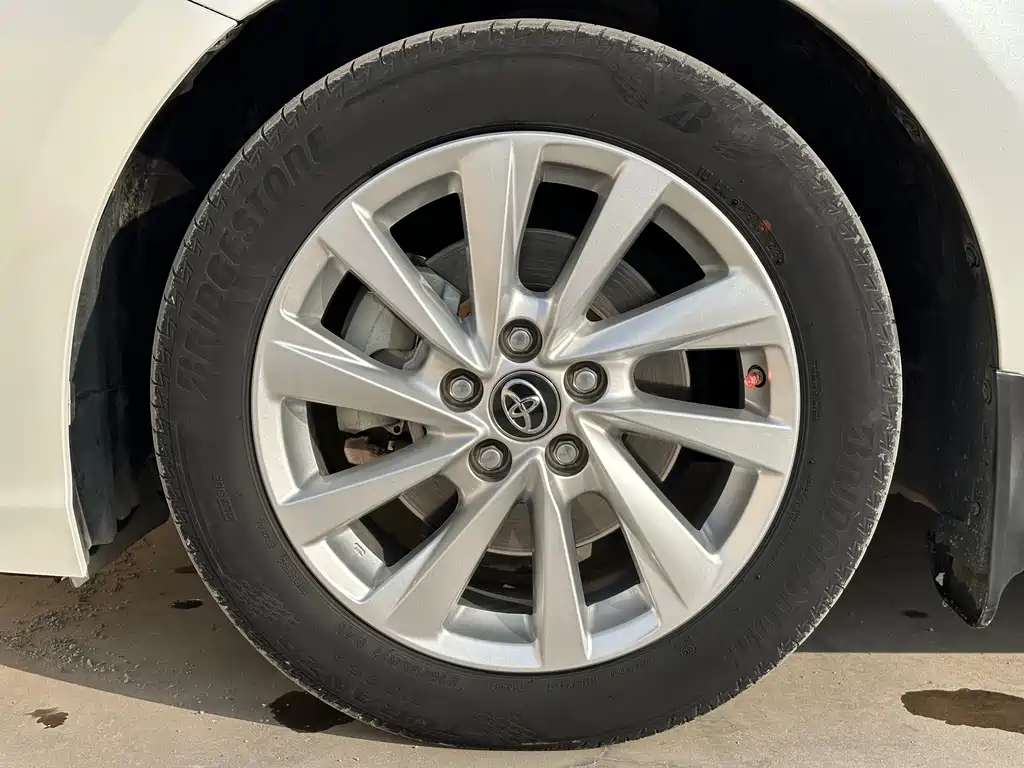 Camry 2023 2.0G Deluxe Edition купить на сайте DeffCars