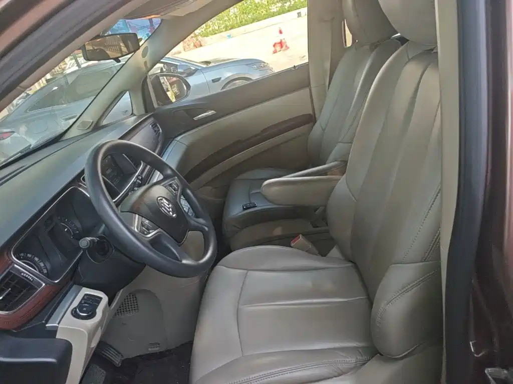 Buick GL8 2018 28T Comfort Type National VI купить на сайте DeffCars