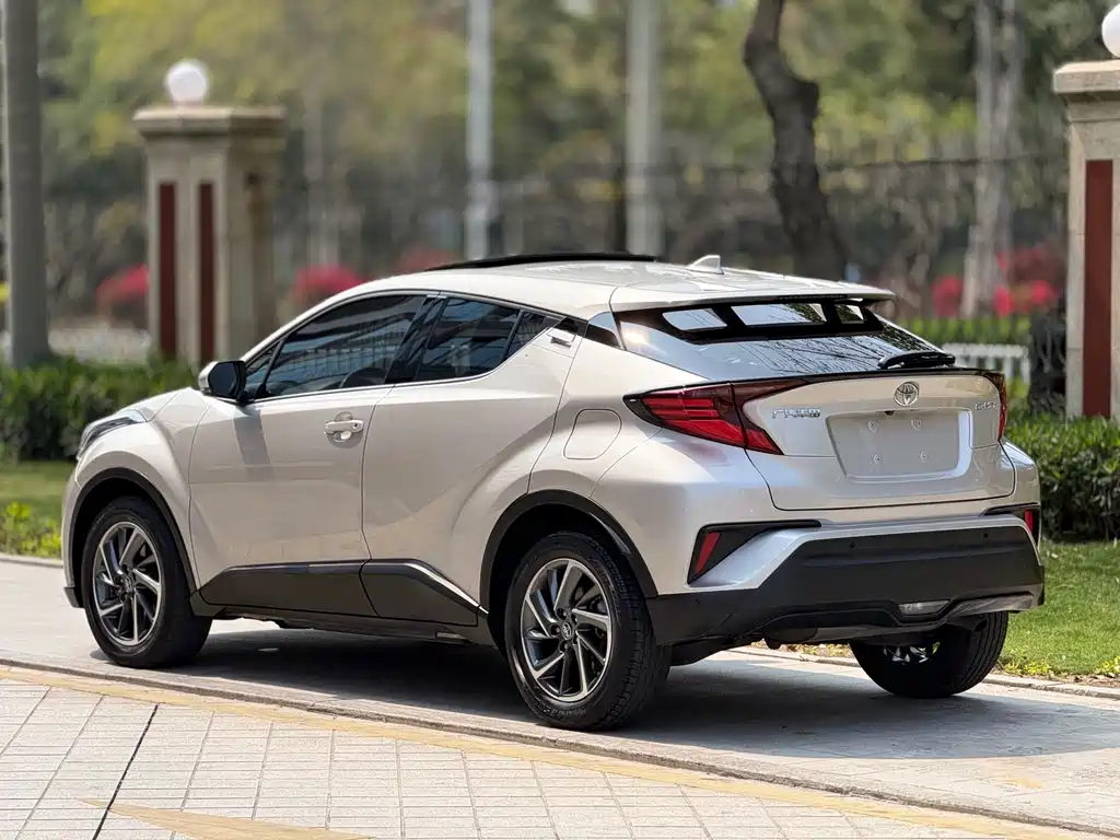Toyota C-HR 2021 2.0L Luxury Edition купить на сайте DeffCars
