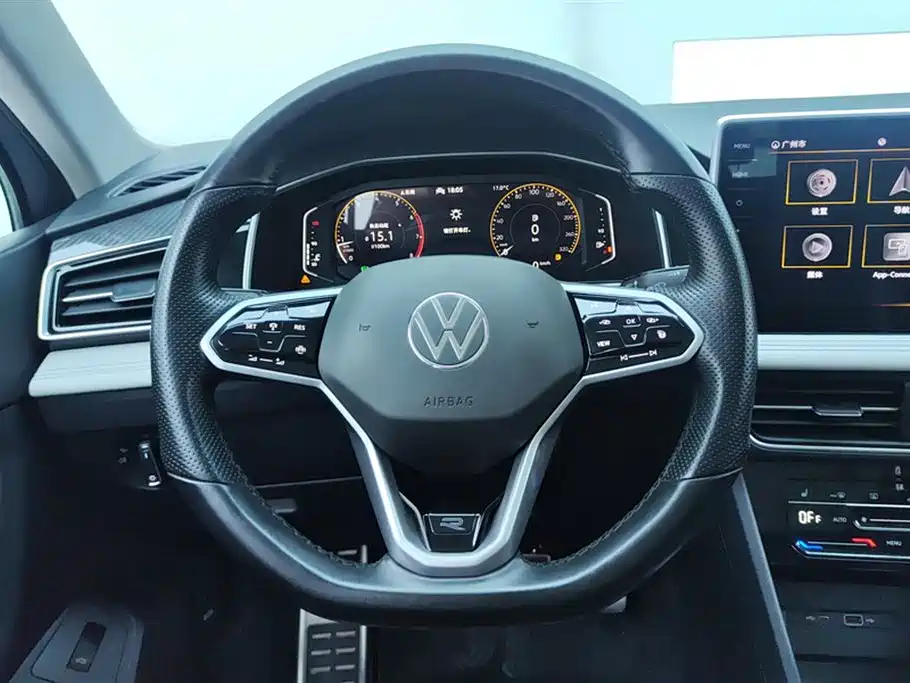 Tiguan L 2022 330TSI automatic two-wheel drive R-Line version купить на сайте DeffCars