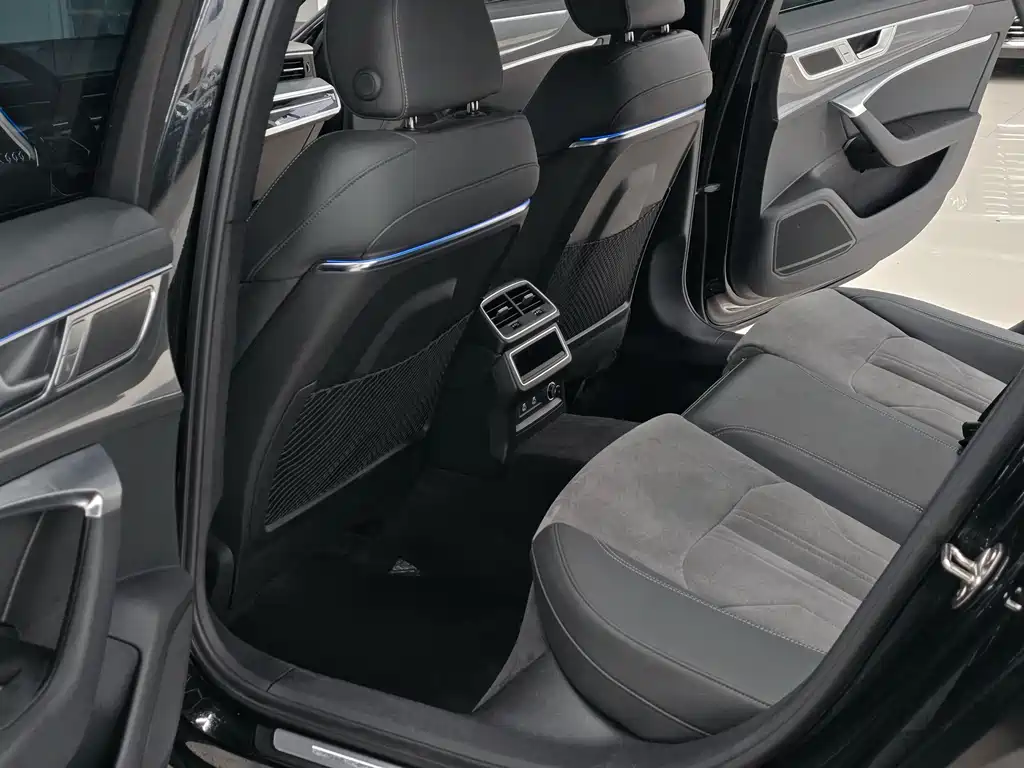 Audi A6L 2024 40 TFSI luxury and dynamic model купить на сайте DeffCars