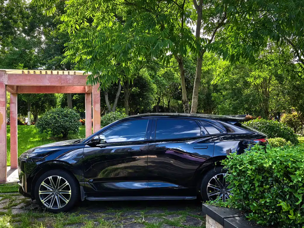 Changan UNI-K 2021 model 2.0T premium model купить по цене 2 090 990 ₽  на сайте DeffCars