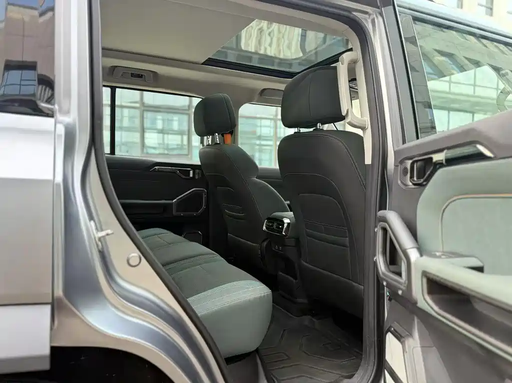Jietu Traveler 2023 2.0T four-wheel drive crossover PRO купить на сайте DeffCars