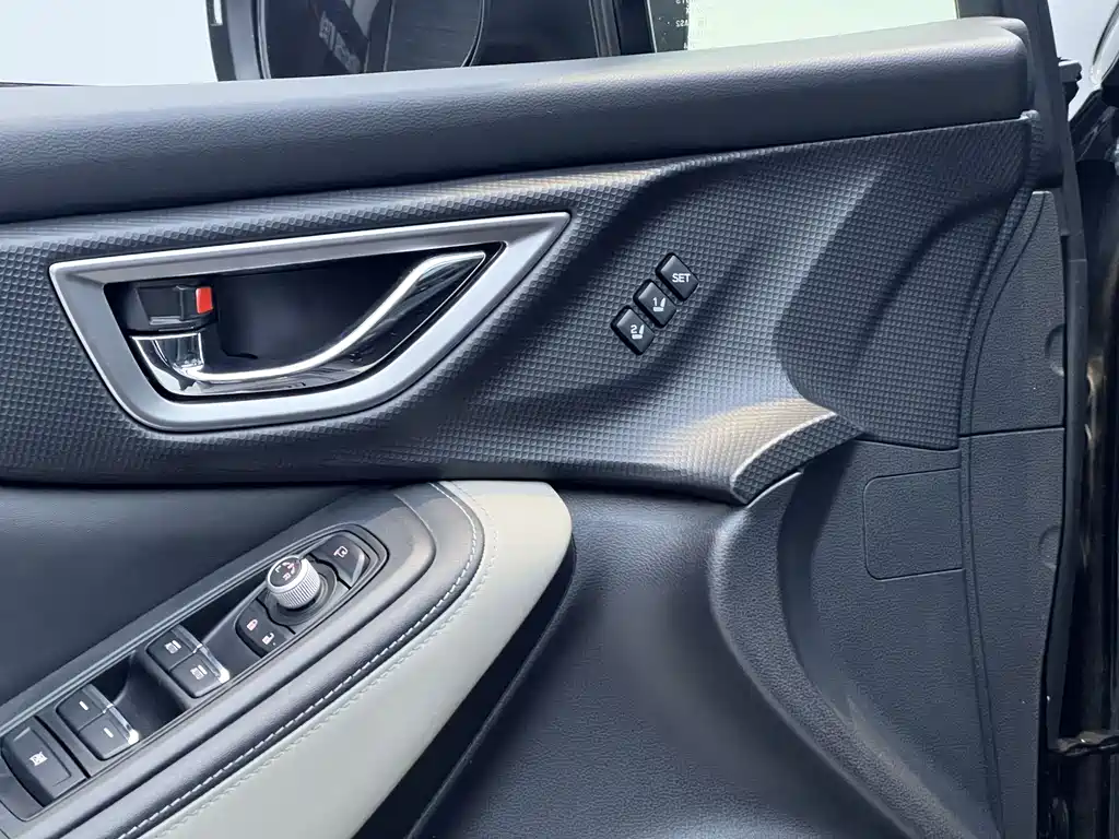 Forester 2022 2.0i AWD Deluxe Edition EyeSight купить на сайте DeffCars